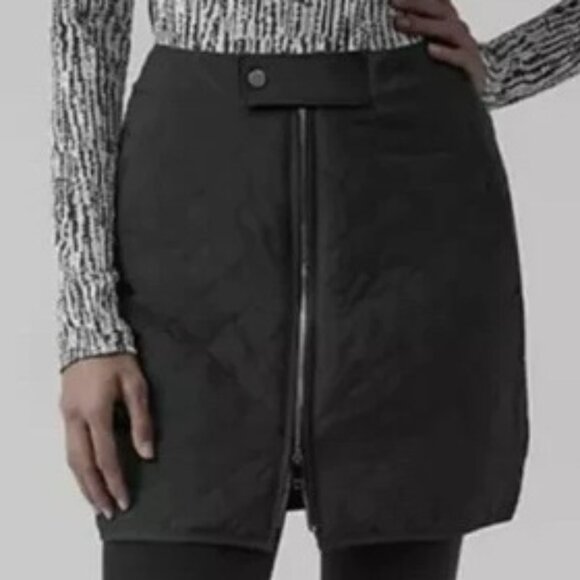 Athleta Après Ski Skirt Black Quilted Front Zip Mini Size 2 NWT - Picture 2 of 4